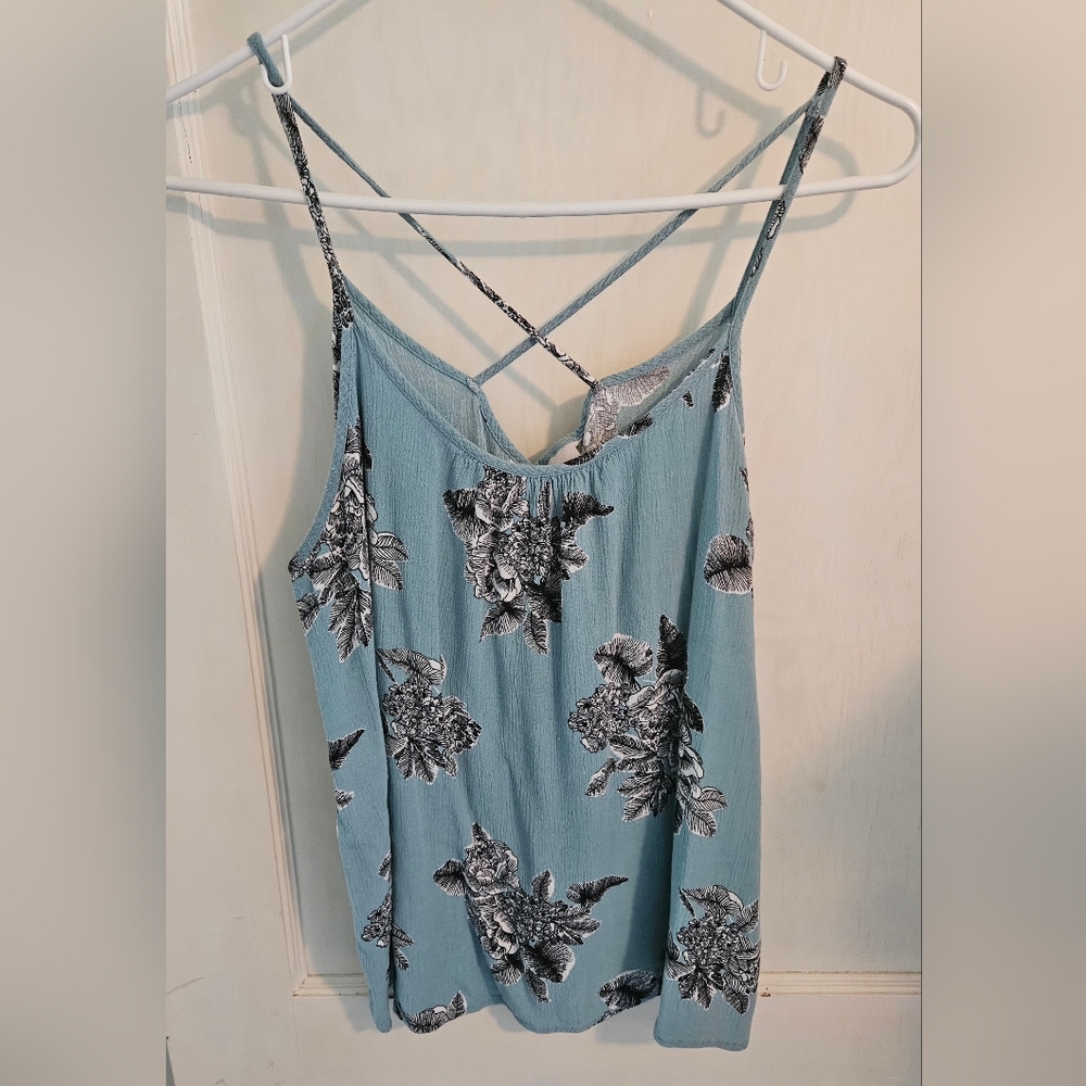 Kaileigh Blue Sleeveless Backless Camisole